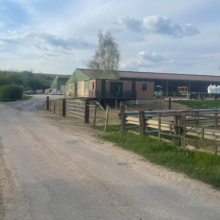 Au Coeur De La Ferme 2 Villa Lacroix-sur-Meuse Eksteriør billede