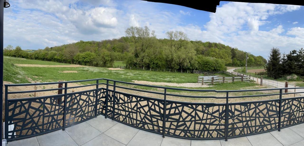 Au Coeur De La Ferme 2 Villa Lacroix-sur-Meuse Eksteriør billede